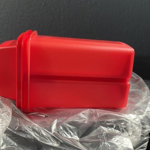 Red container for pickles,peppers and chilies - Picture 4 of 6